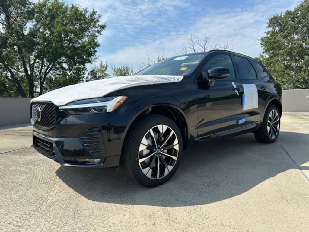 New 2026 Volvo XC60 B5 Plus SUV