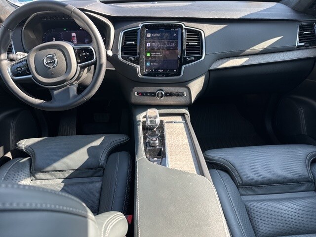 2024 Volvo XC90 T8 Ultimate photo 3