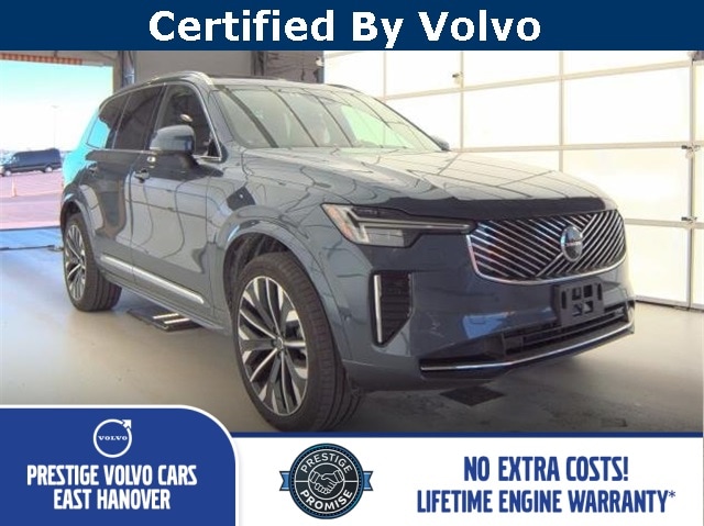 2025 Volvo XC90 Plus's photo