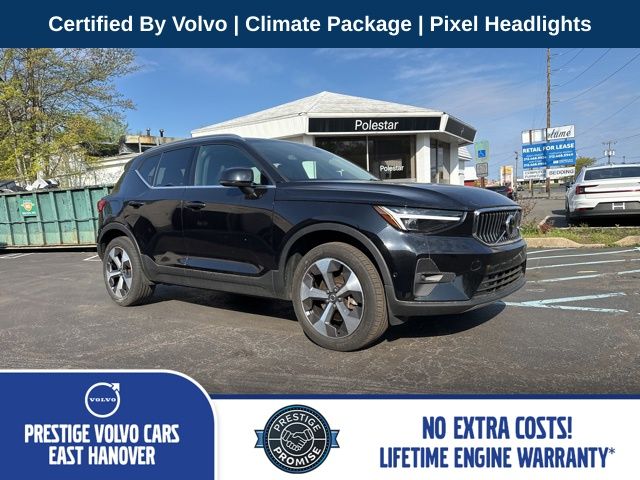 2024 Volvo XC40 B5 Plus Bright AWD's photo
