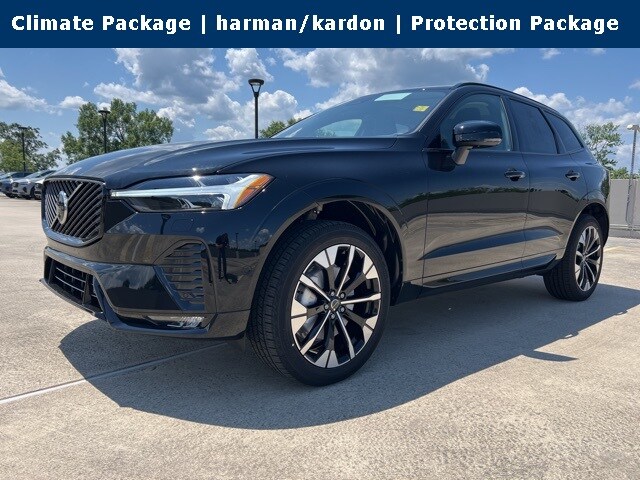 2026 Volvo XC60 B5 Plus photo 2