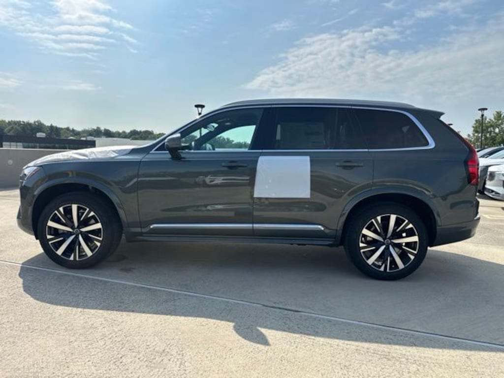 New 2027 Volvo XC90 B5 Core SUV