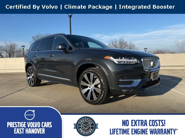 2022 Volvo XC90 Inscription's photo