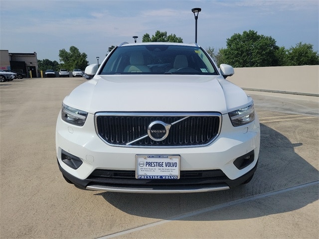 Used 2019 Volvo XC40 R-Design with VIN YV4162XZXK2007643 for sale in East Hanover, NJ