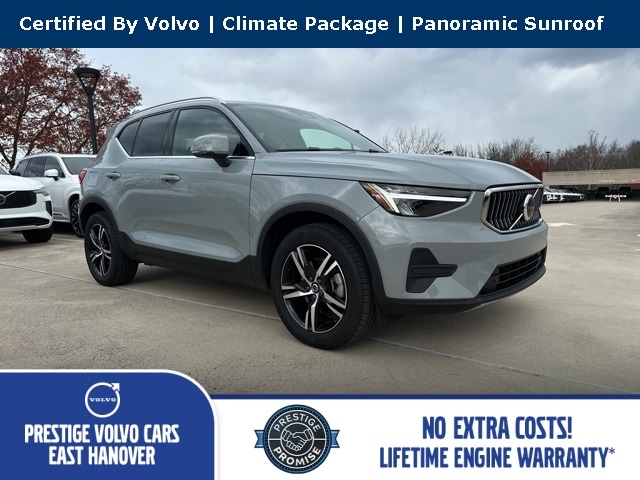 2025 Volvo XC40 Core