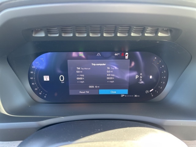 2026 Volvo XC90 B5 Plus photo 2