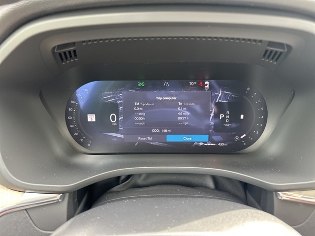 2026 Volvo XC60 B5 Plus photo 3