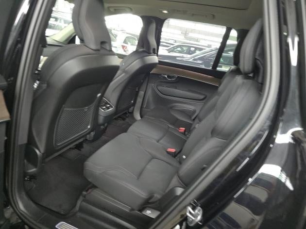 2025 Volvo XC90 Plus photo 4