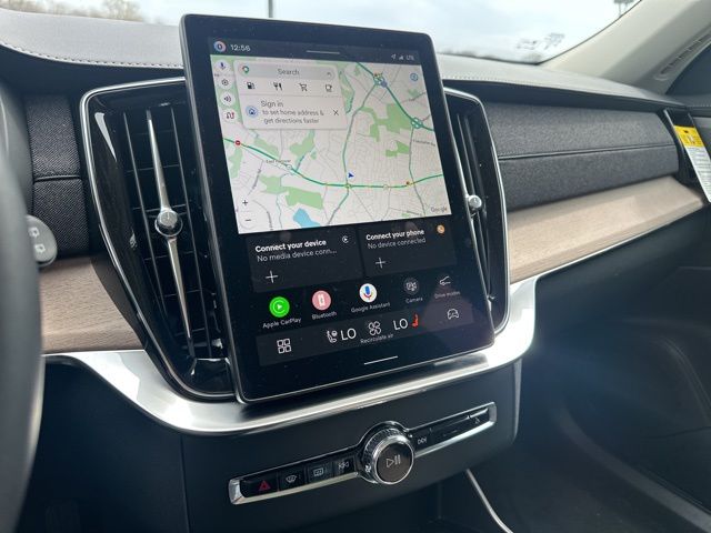 2026 Volvo XC90 Plus - Photo 17