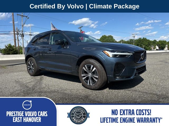 2024 Volvo XC60 B5 Core Dark Theme AWD's photo
