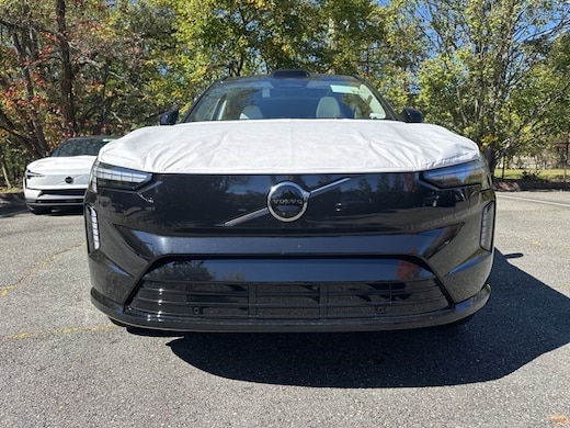 2025 Volvo EX90 Twin Motor Plus photo 2