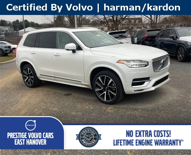 2023 Volvo XC90 Plus's photo