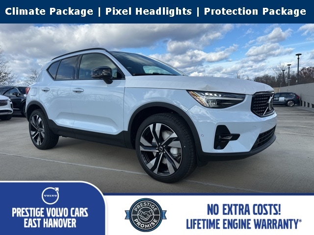 2026 Volvo XC40 Plus's photo