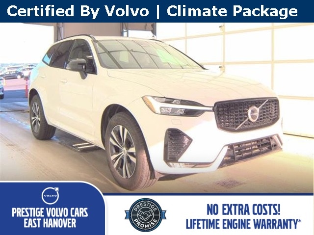 2025 Volvo XC60 Core's photo