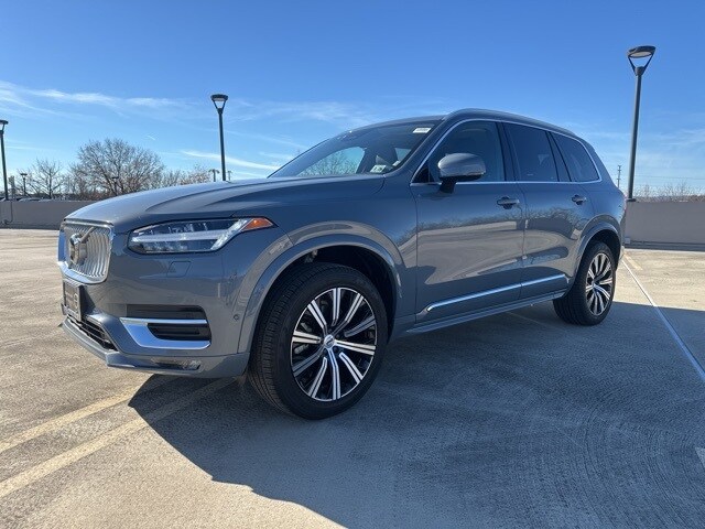 2023 Volvo XC90 AWD Plus photo 3
