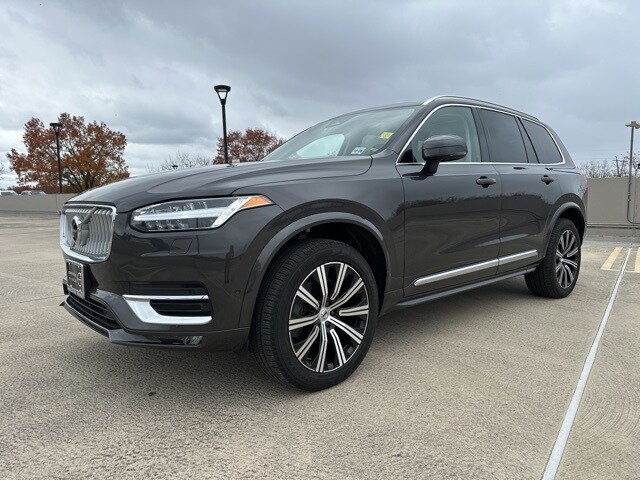 2024 Volvo XC90 Plus photo 2