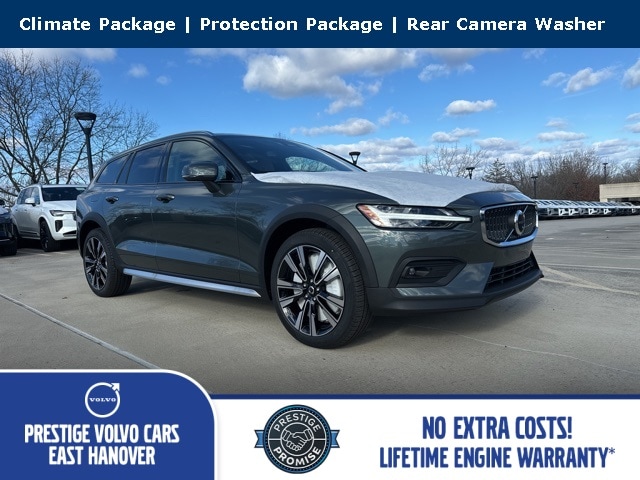 2026 Volvo V60 Cross Country Ultra's photo