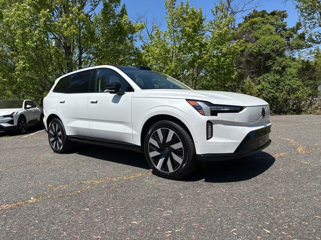 2025 Volvo EX90 Twin Motor Plus 7-Seater's photo