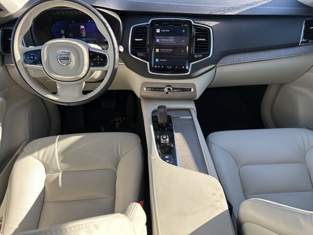 2024 Volvo XC90 Plus photo 3