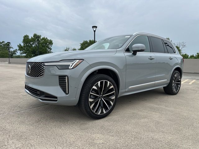 2026 Volvo XC90 Plus - Photo 3