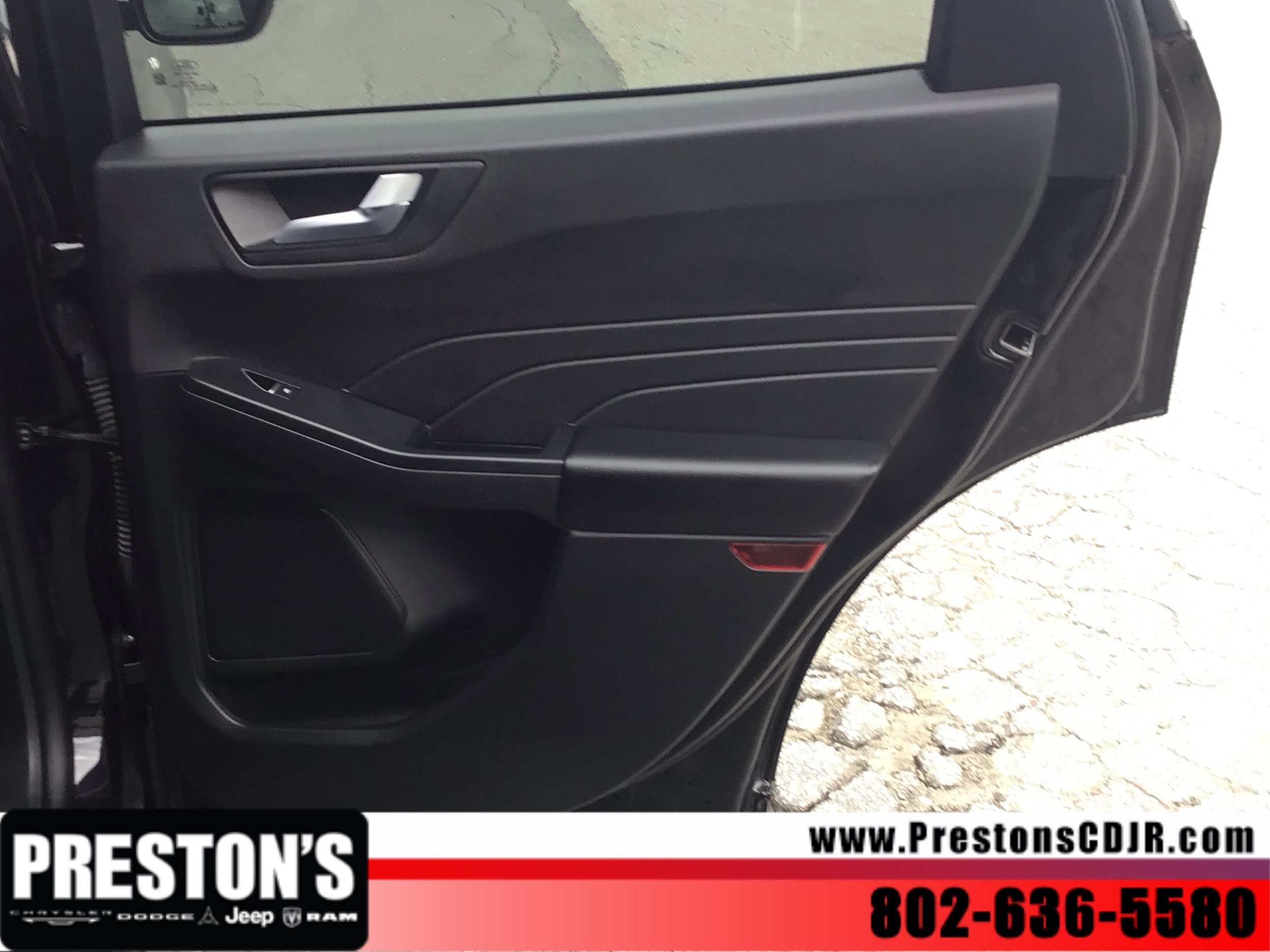 2025 Ford Escape ST-Line Select - Photo 15