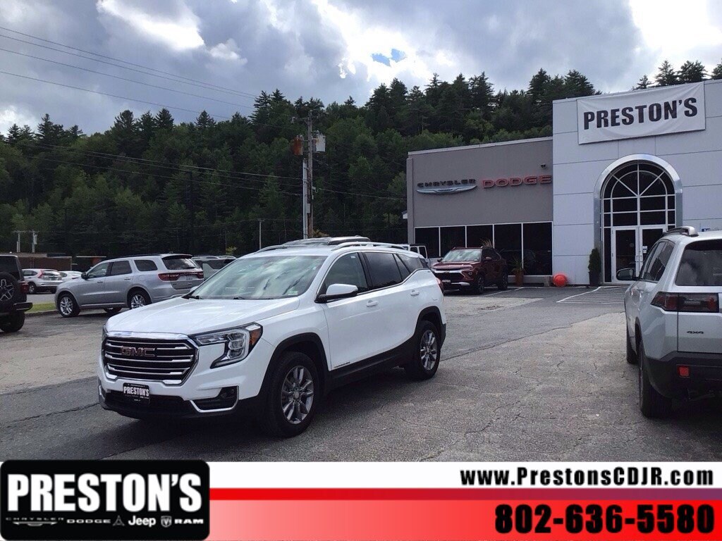 Used 2024 GMC Terrain SLT SUV