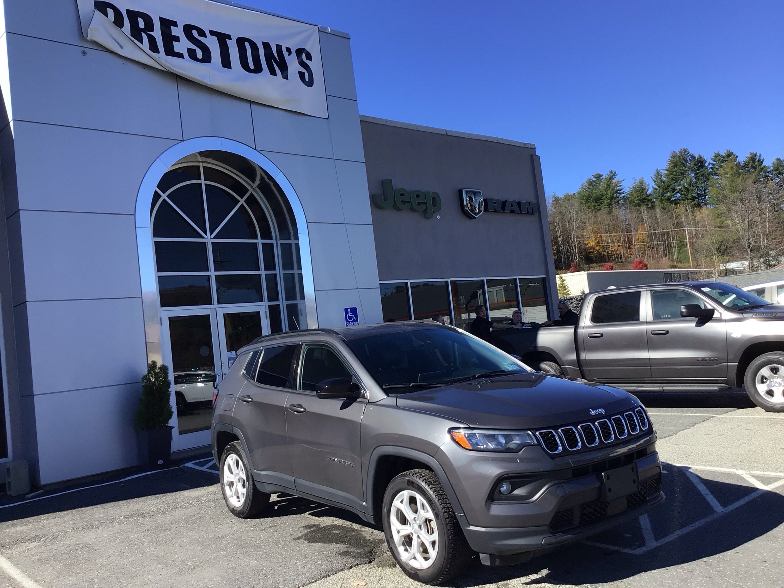 2024 Jeep Compass Latitude - Photo 8