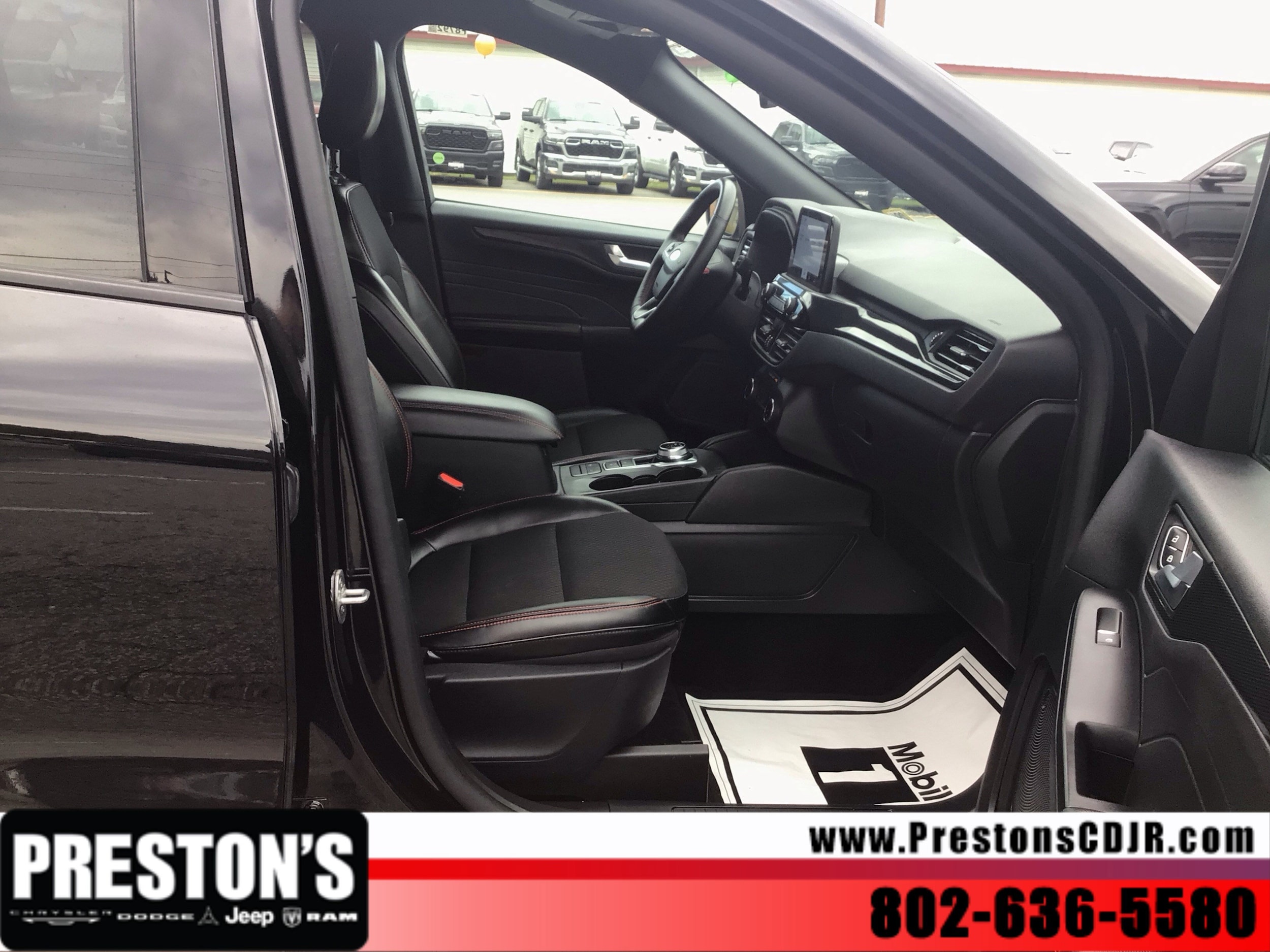 2025 Ford Escape ST-Line Select - Photo 18