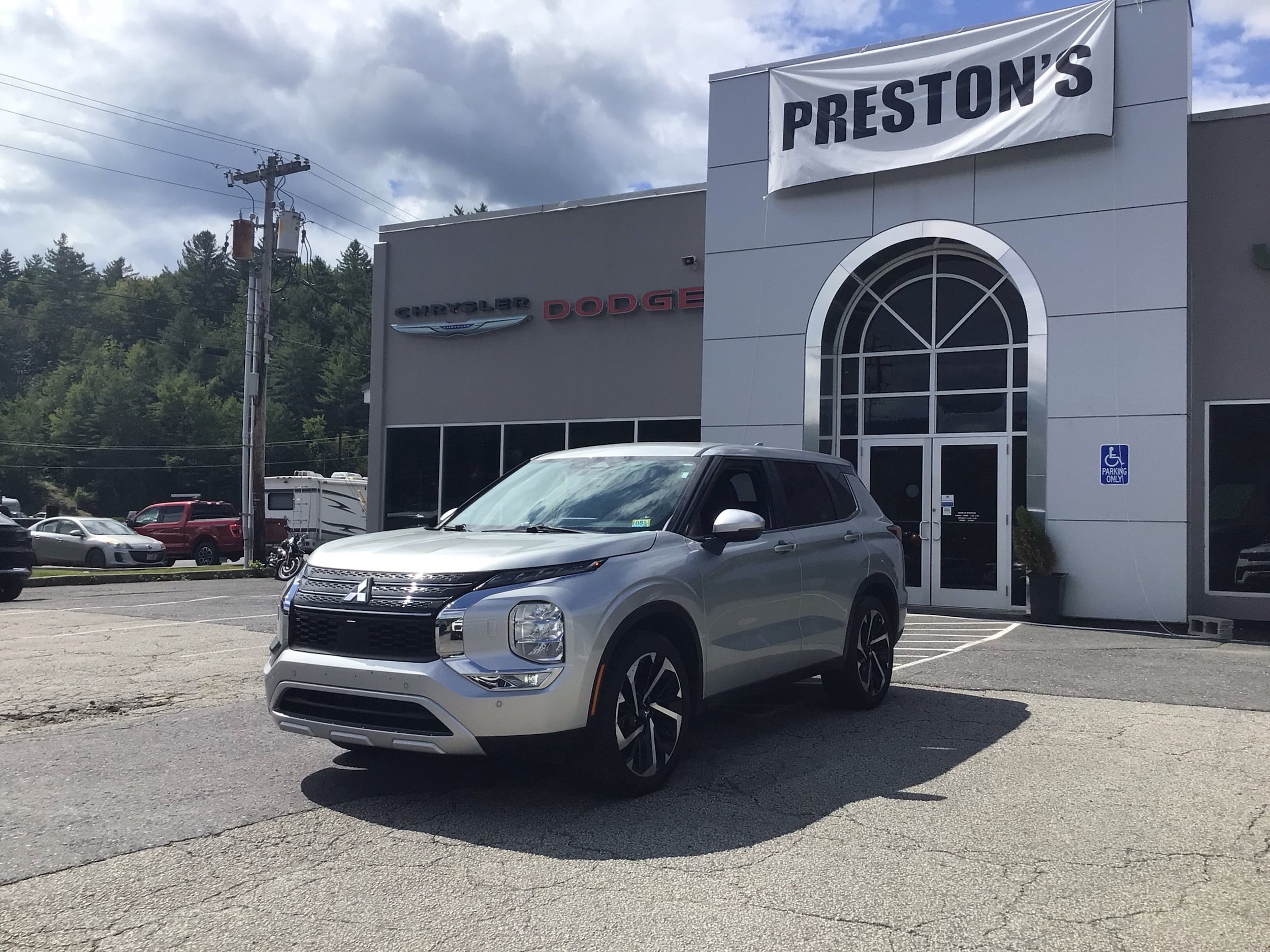 2024 Mitsubishi Outlander
