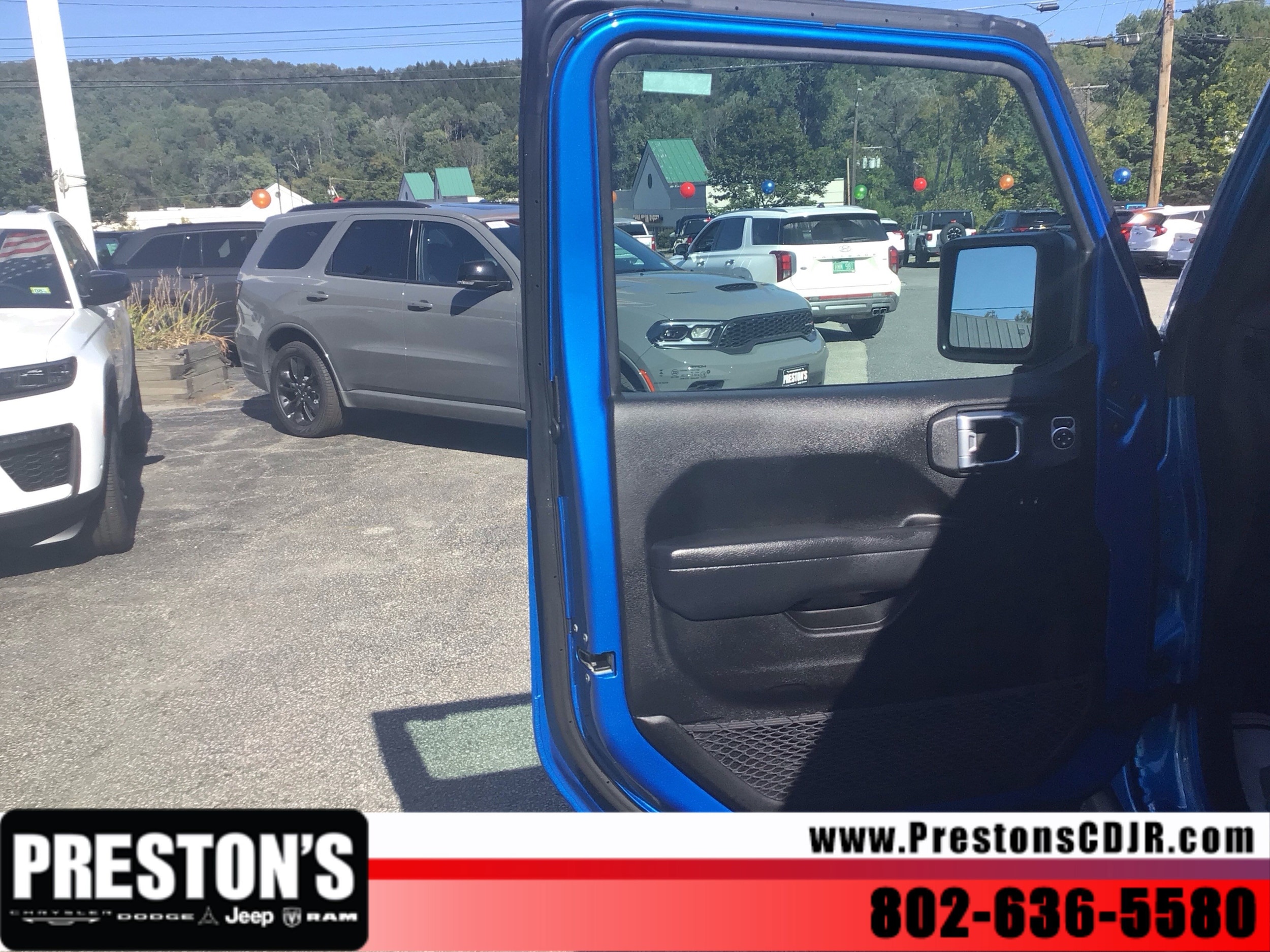 2025 Jeep Wrangler 4-Door Rubicon - Photo 9