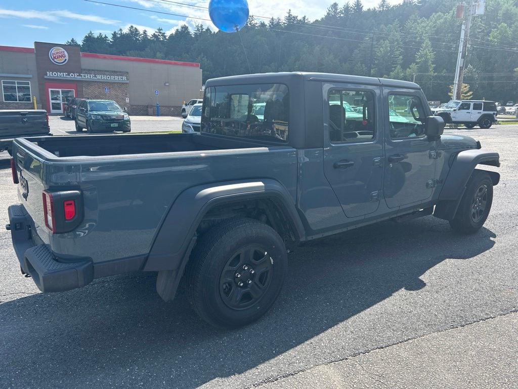 2026 Jeep Gladiator Sport - Photo 8