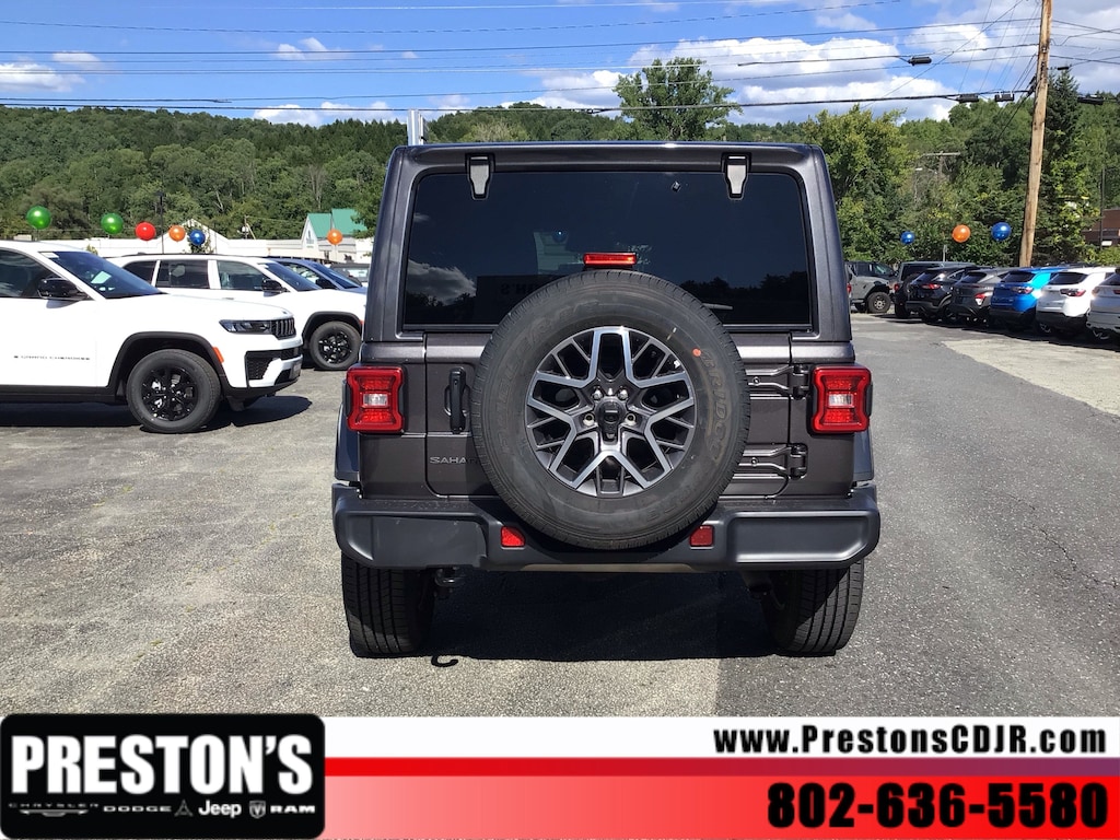 Used 2025 Jeep Wrangler Sahara SUV