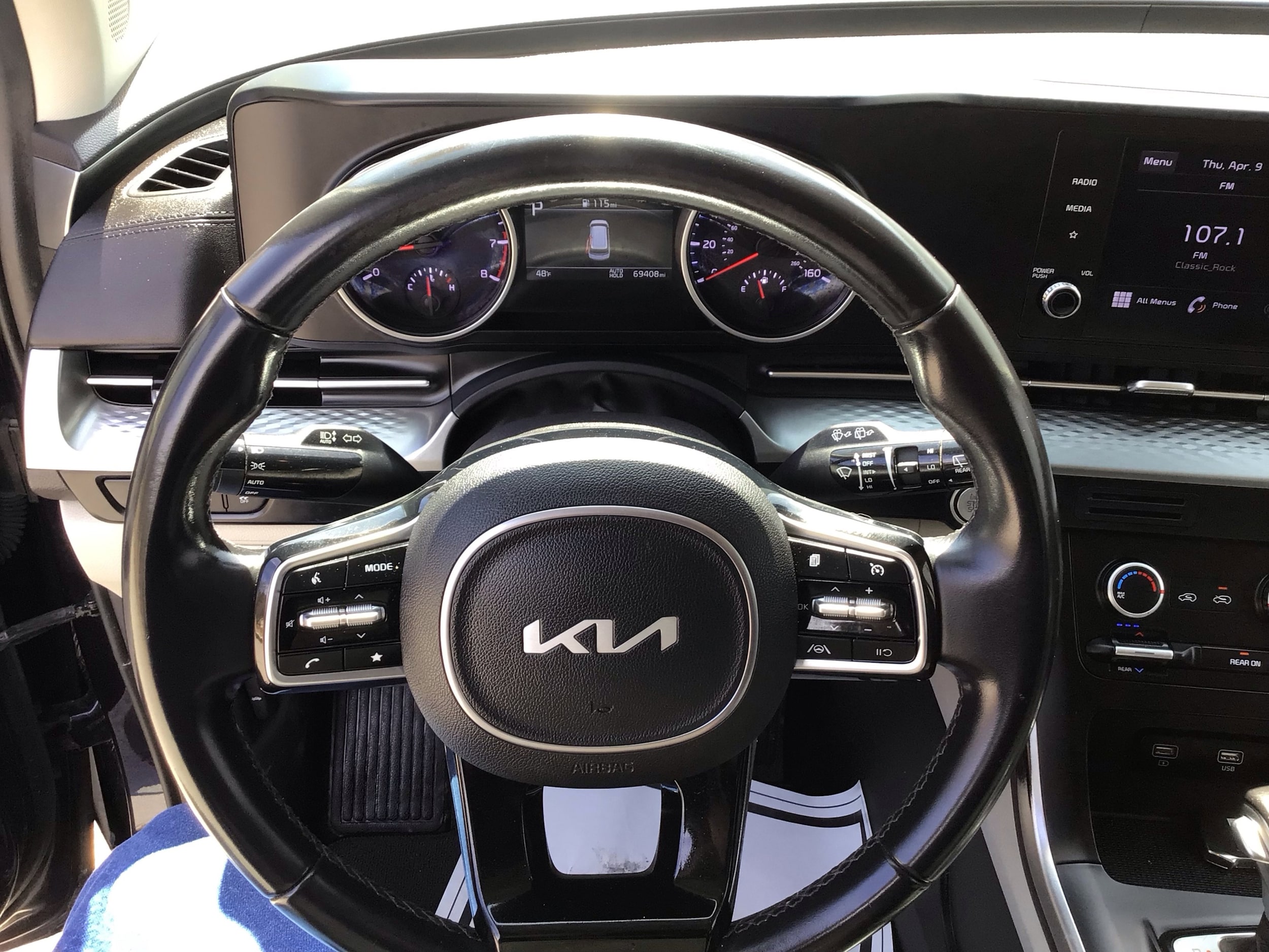 2022 Kia Carnival LX Seat Pkg - Photo 16