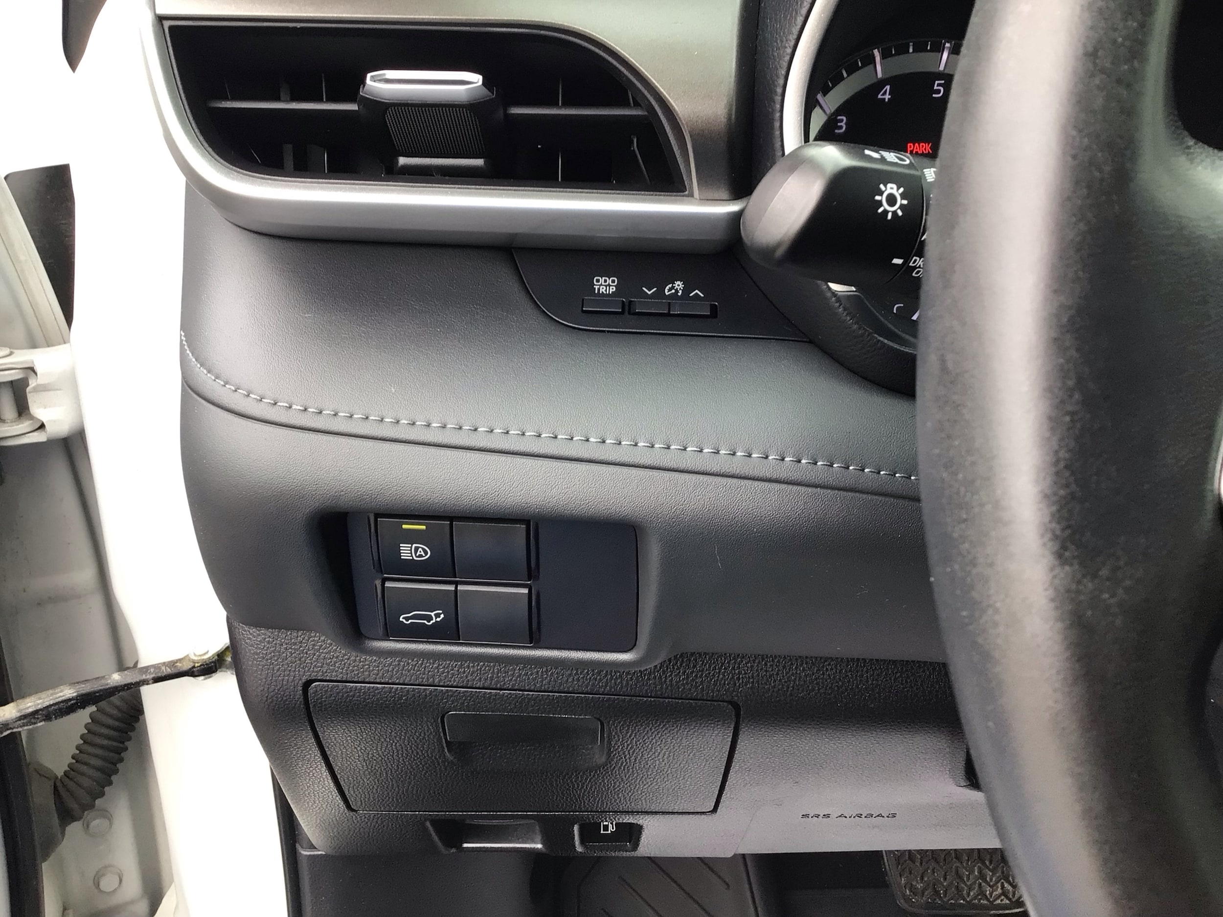 2022 Toyota Highlander XLE - Photo 26