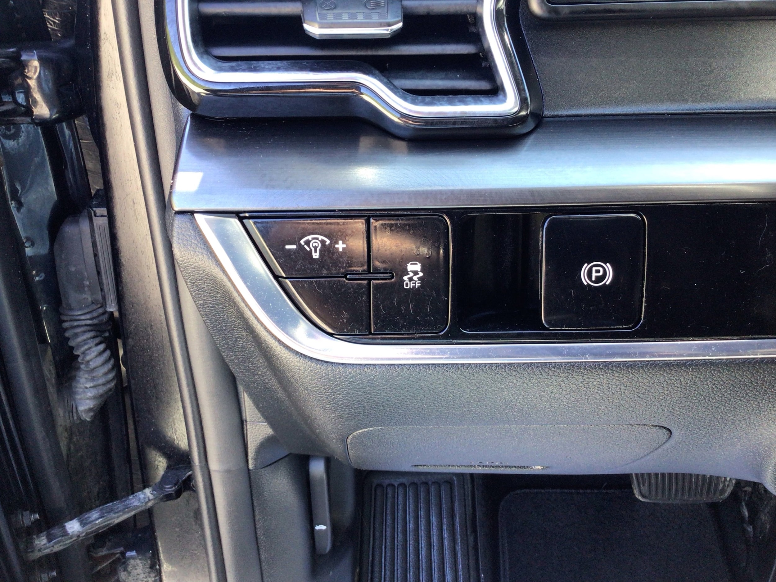 2023 Kia Sportage EX - Photo 22