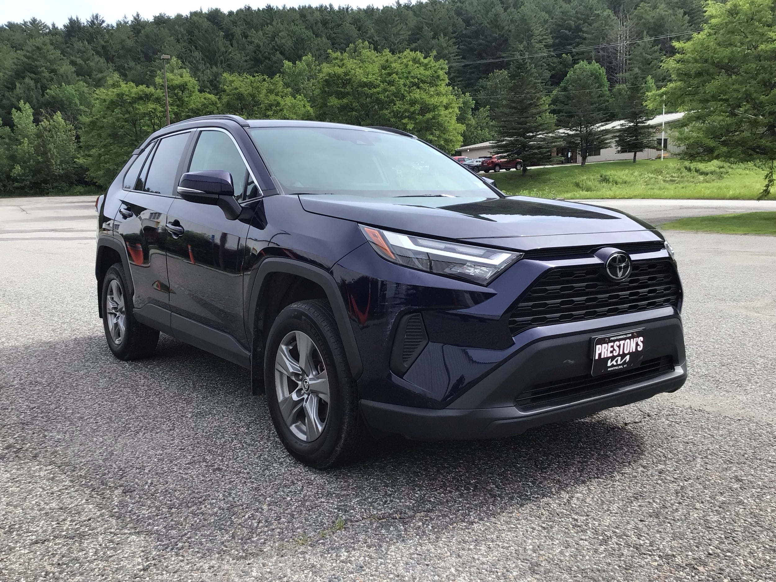 2022 Toyota RAV4 XLE - Photo 1