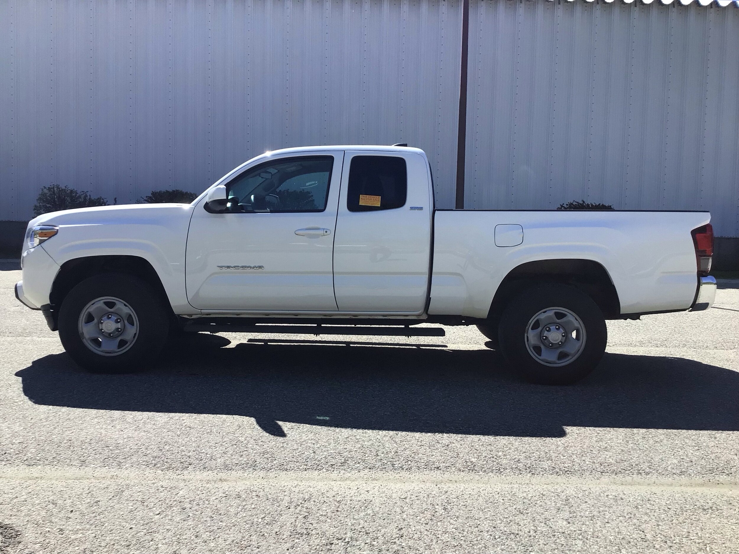 2023 Toyota Tacoma SR5 - Photo 4