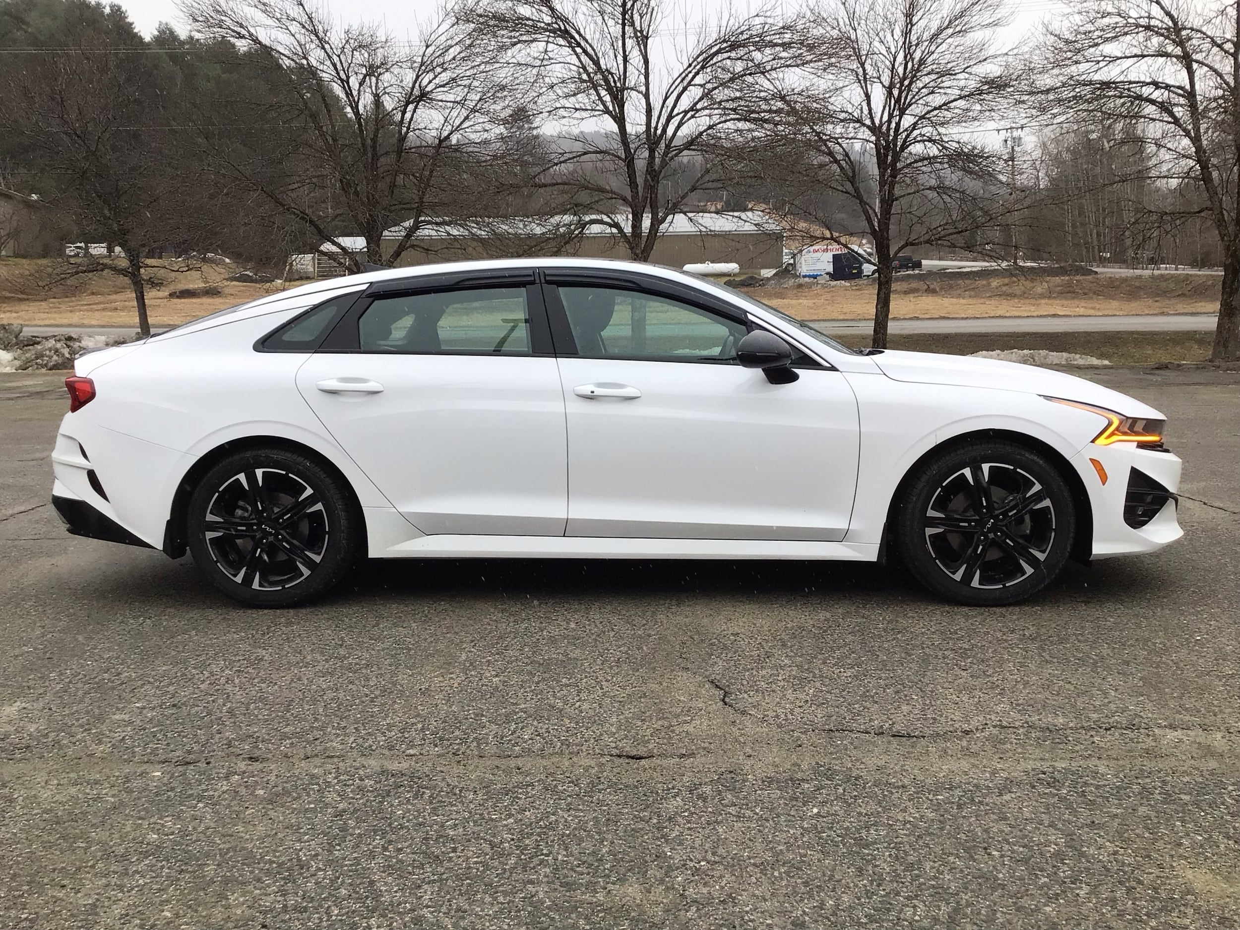 2024 Kia K5 GT-Line - Photo 9