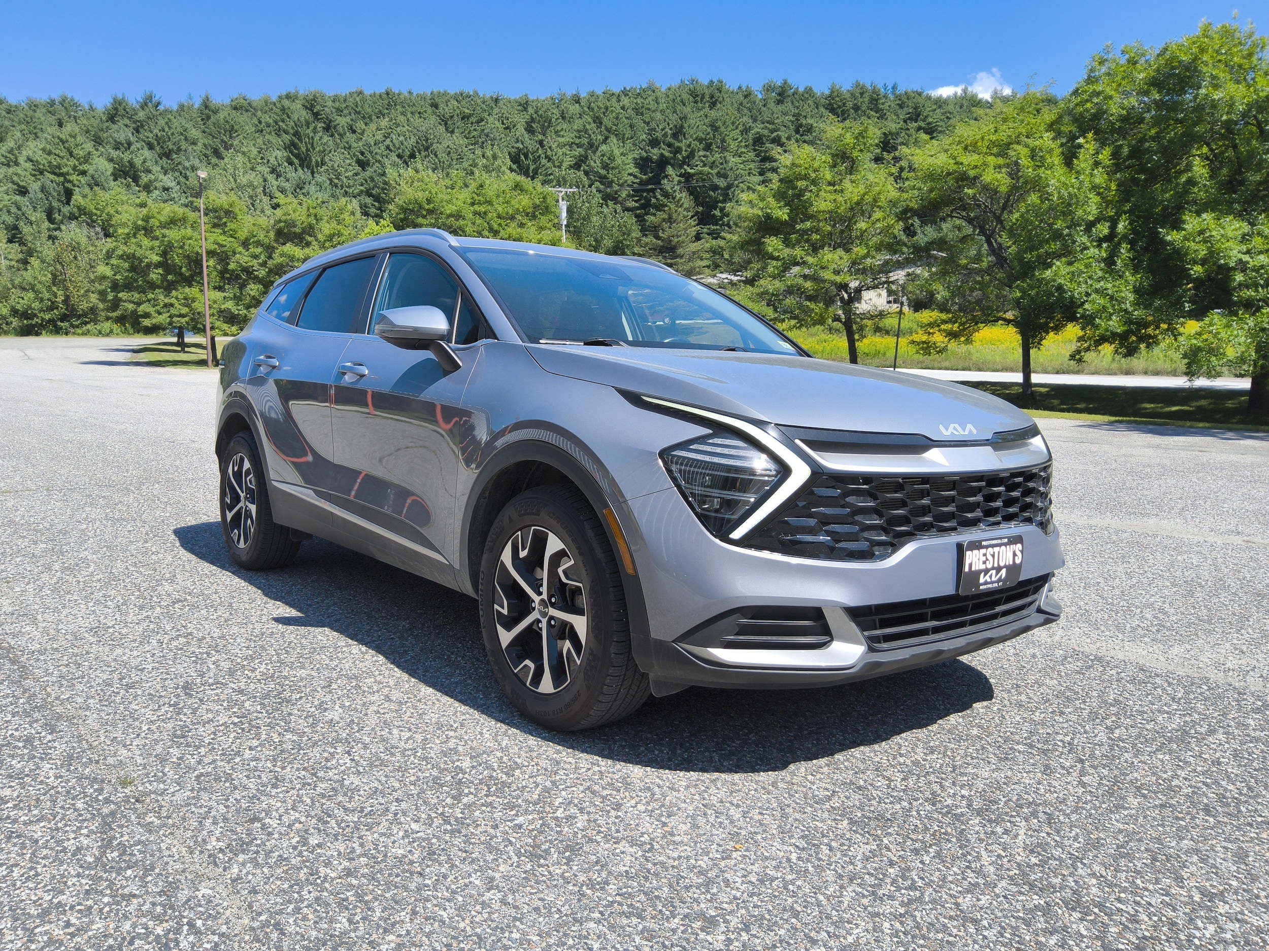 2024 Kia Sportage EX - Photo 1