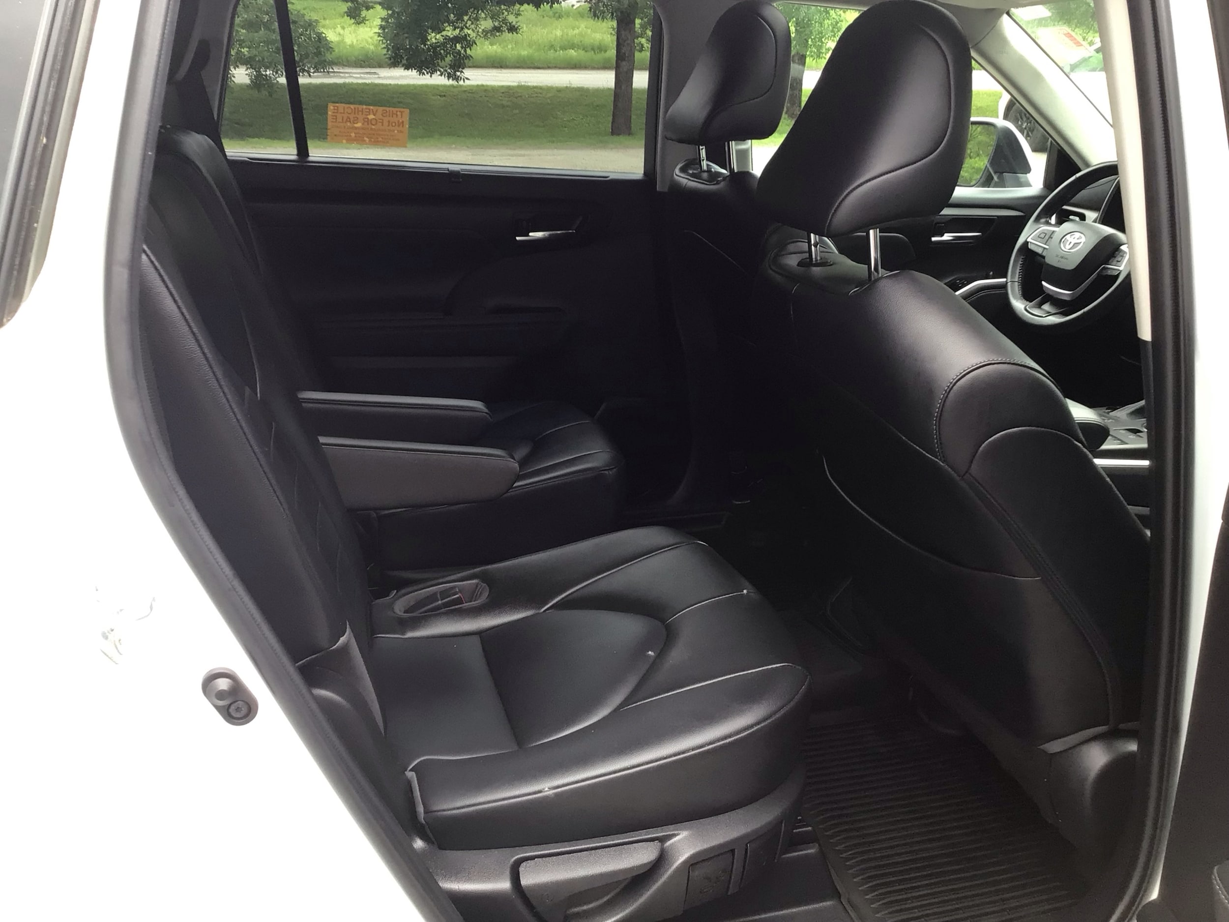 2022 Toyota Highlander XLE - Photo 29