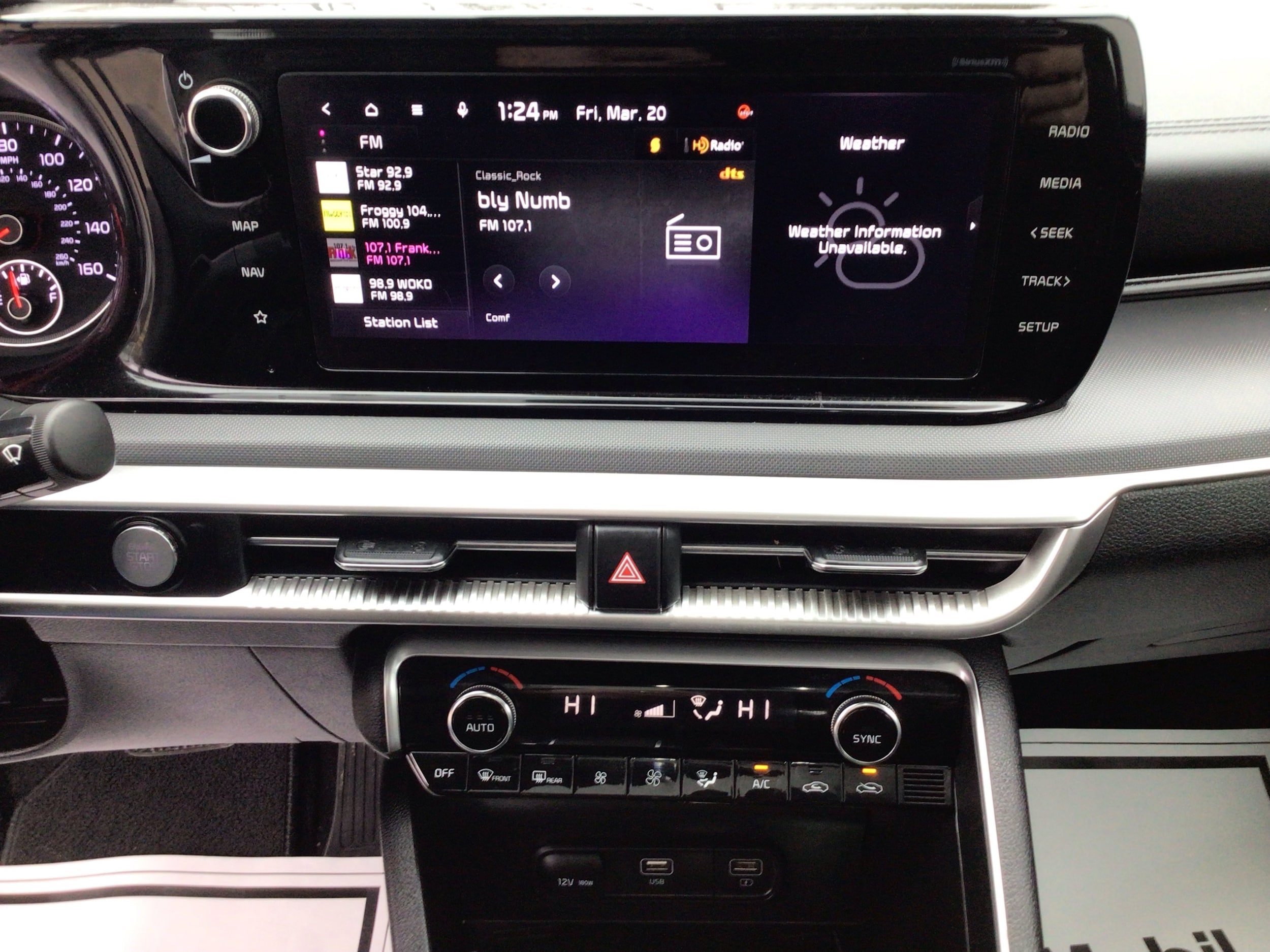 2024 Kia K5 GT-Line - Photo 18
