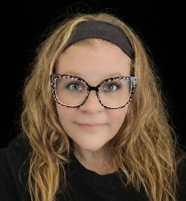 Staff member Nichole Carpentier from ID_02c188662f8c