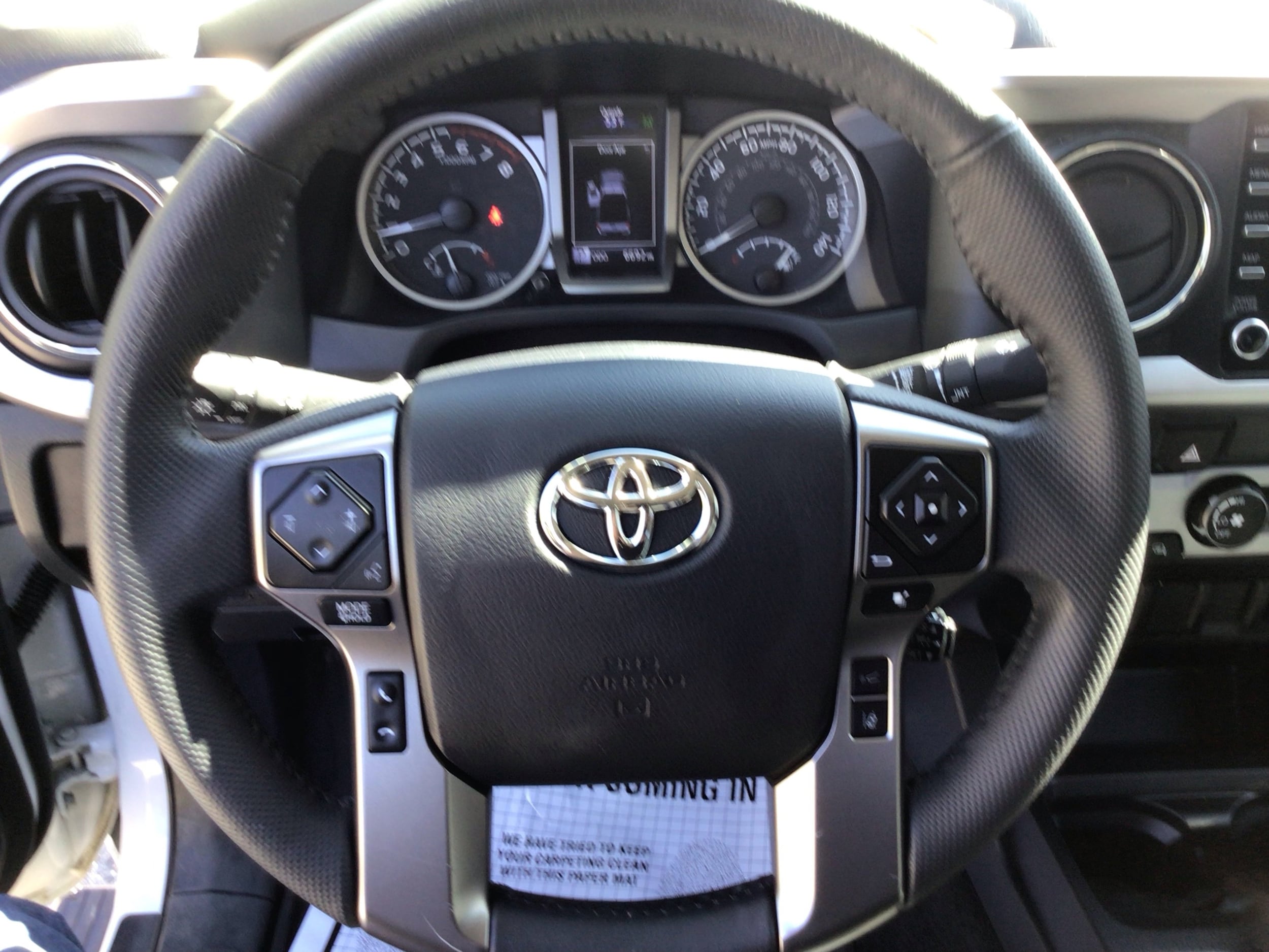 2023 Toyota Tacoma SR5 - Photo 15