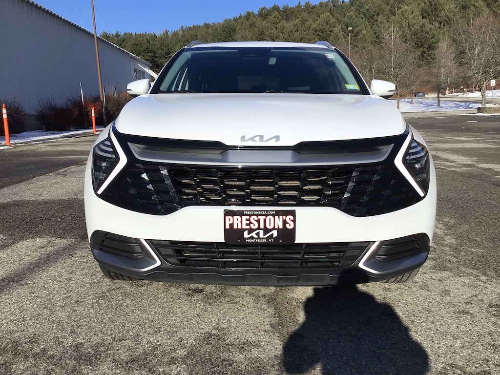 Certified 2025 Kia Sportage EX SUV