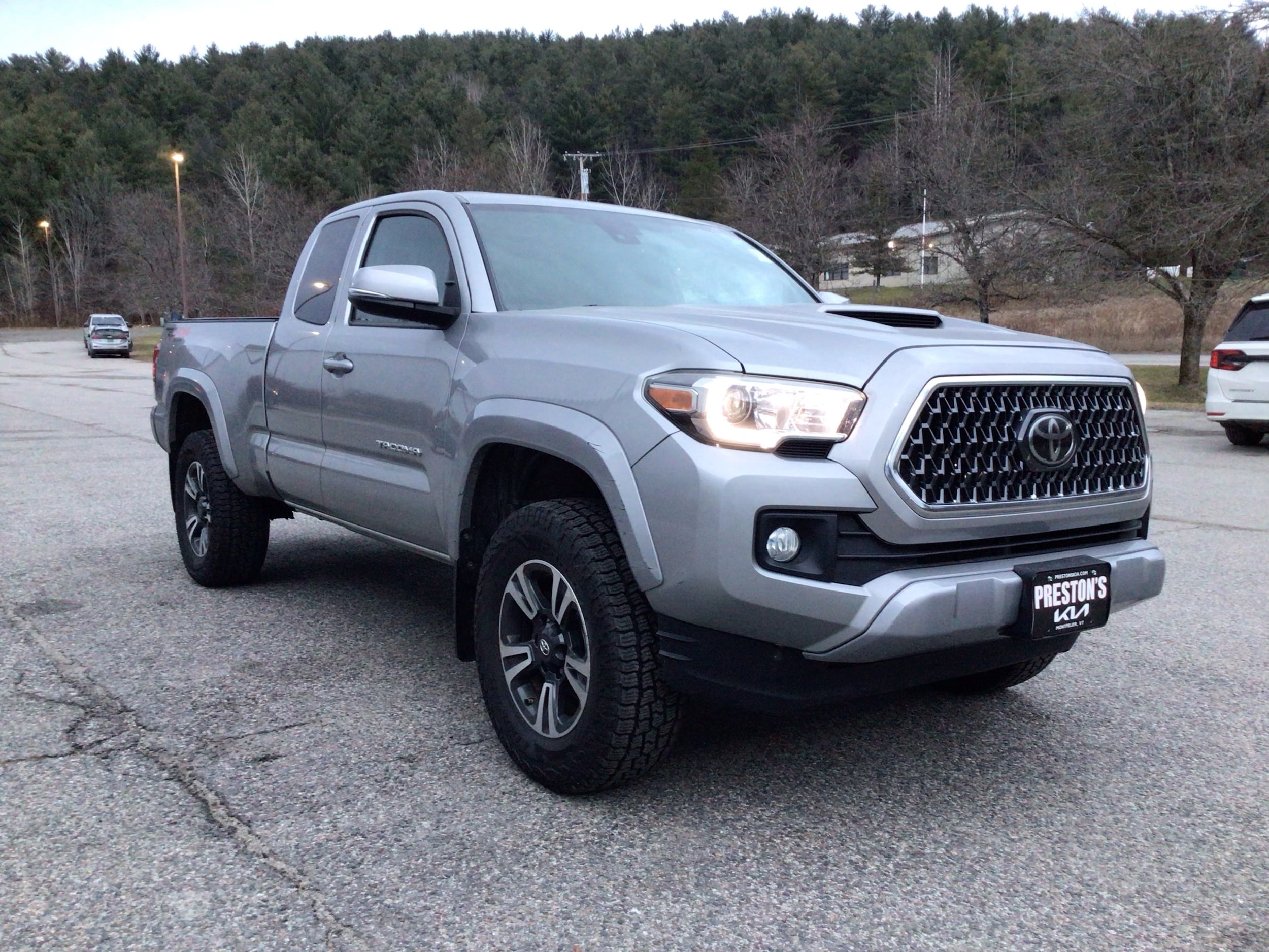 2019 Toyota Tacoma TRD Sport's photo
