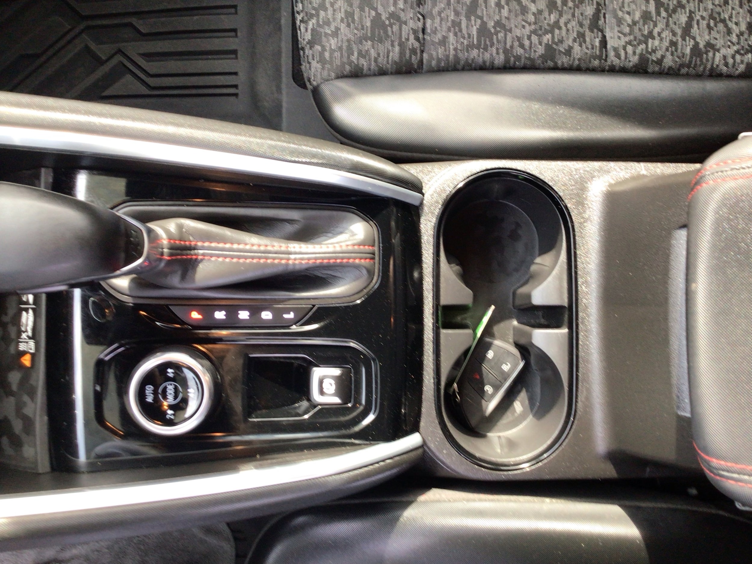 2023 Chevrolet Colorado Z71 - Photo 18