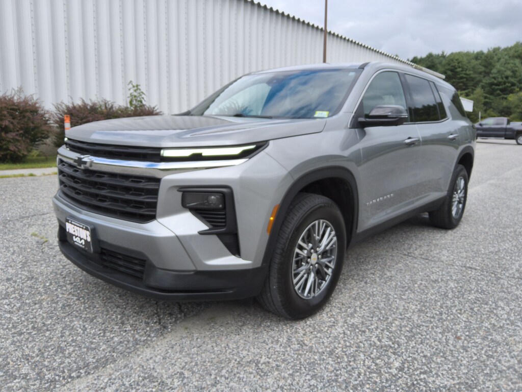 Used 2024 Chevrolet Traverse LS w/1LS SUV