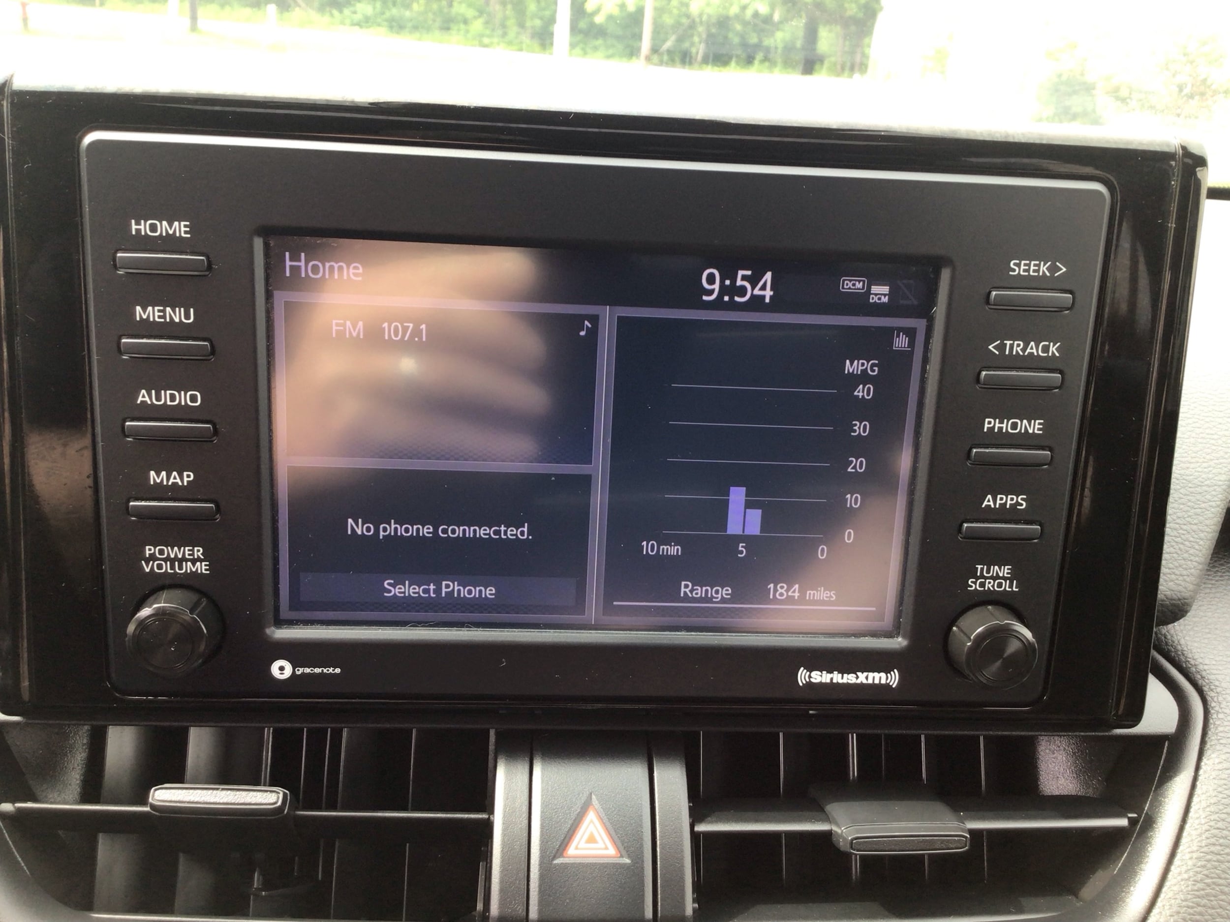 2022 Toyota RAV4 XLE - Photo 21