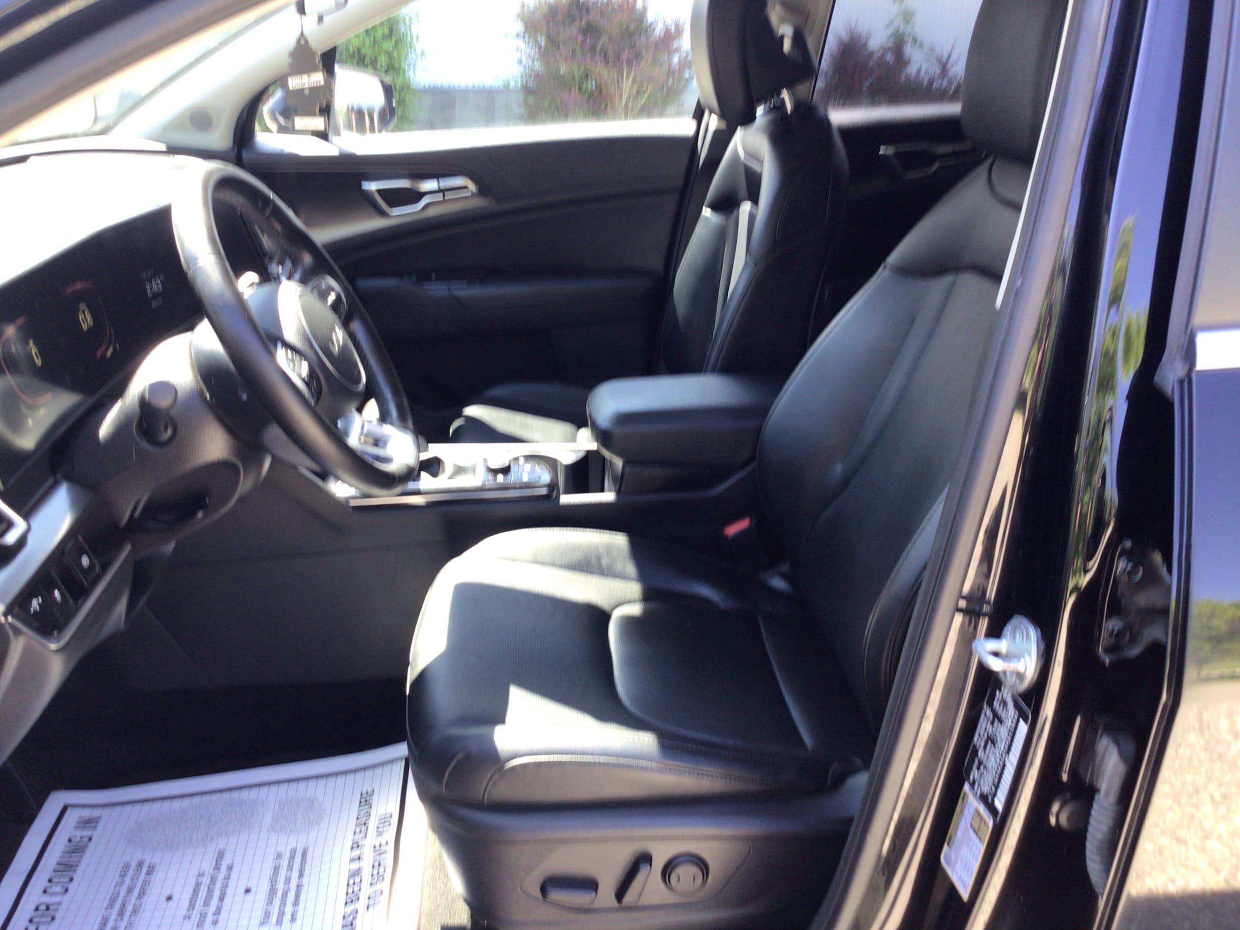 2023 Kia Sportage EX - Photo 10