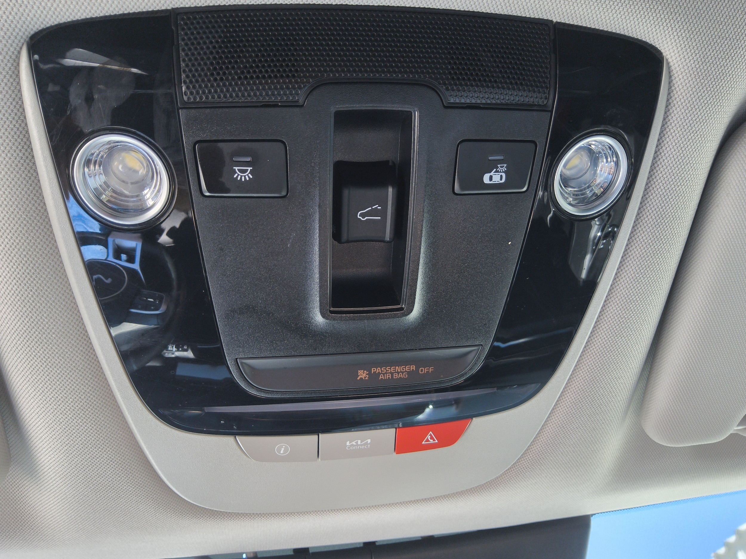 2023 Kia Sportage SX - Photo 24